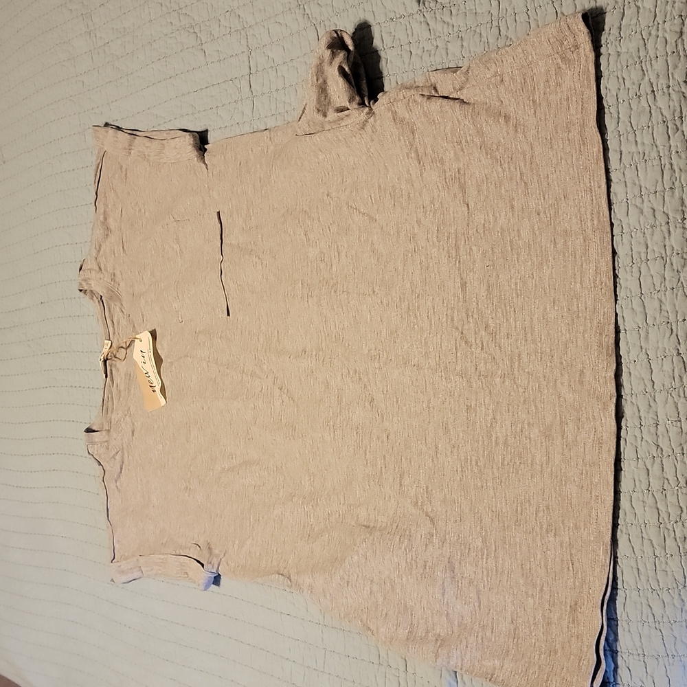 New In sundress with pockets. Medium. NWT
